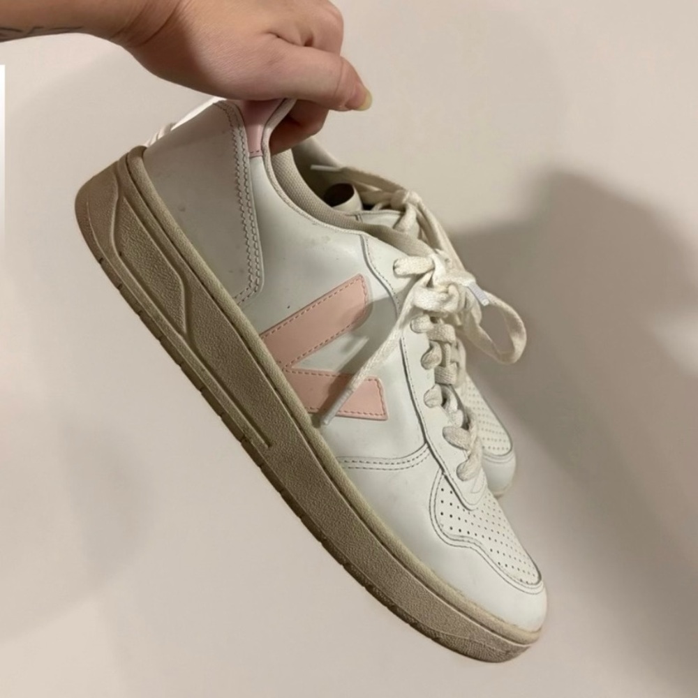 Veja Sneakers